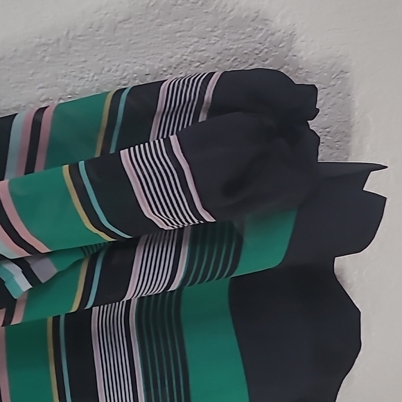 ALFANI Medium Green Multi colored striped blouse - Picture 4 of 7